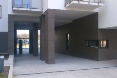 hochtief-equitone-installation-brown-panels