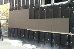 hochtief-equitone-installation-panel-gluing