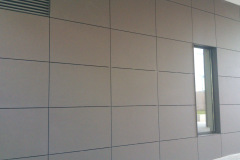 hochtief-equitone-installation-wall